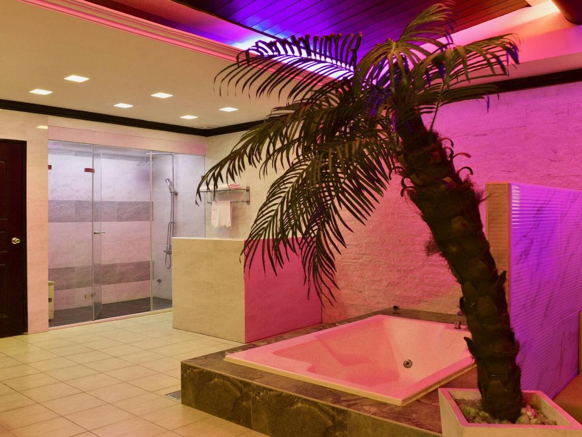 Xin Yuan Motel Đài Trung Ngoại thất bức ảnh