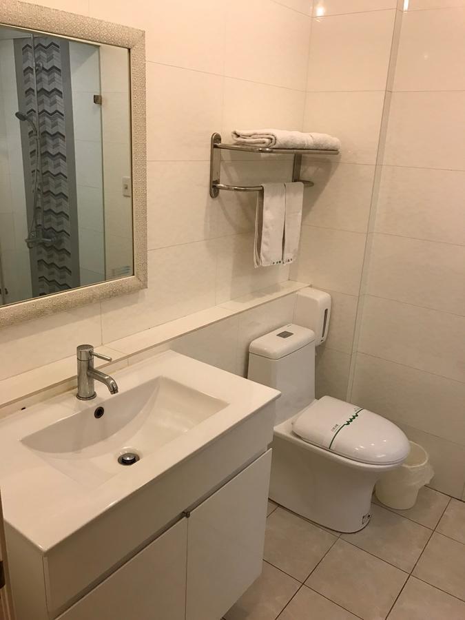 Xin Yuan Motel Đài Trung Ngoại thất bức ảnh