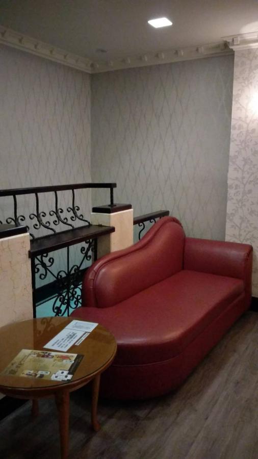 Xin Yuan Motel Đài Trung Ngoại thất bức ảnh
